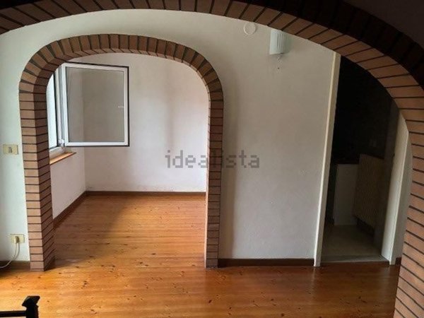 appartamento in vendita ad Udine in zona Vât
