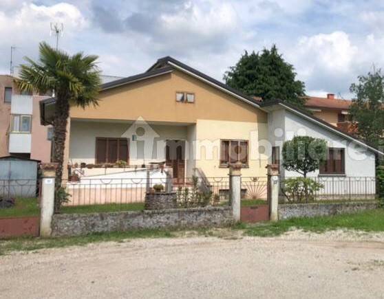 casa indipendente in vendita ad Udine in zona Centro Storico