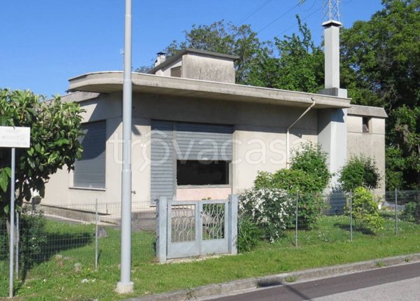 casa indipendente in vendita ad Udine in zona San Paolo/Sant'Osvaldo