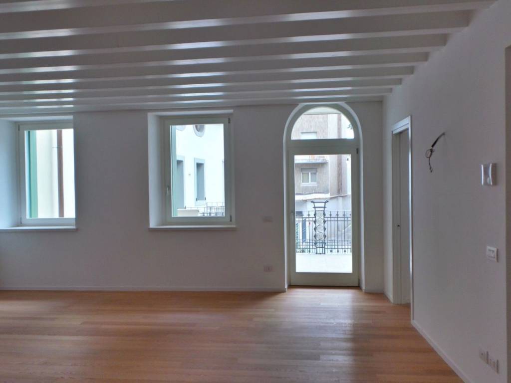 appartamento in vendita ad Udine in zona Centro Storico
