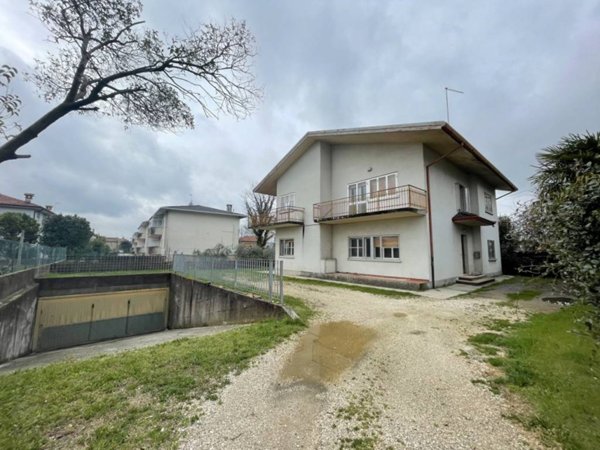 casa indipendente in vendita ad Udine in zona Baldasseria