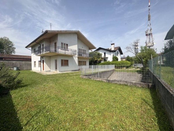 casa indipendente in vendita ad Udine in zona Baldasseria