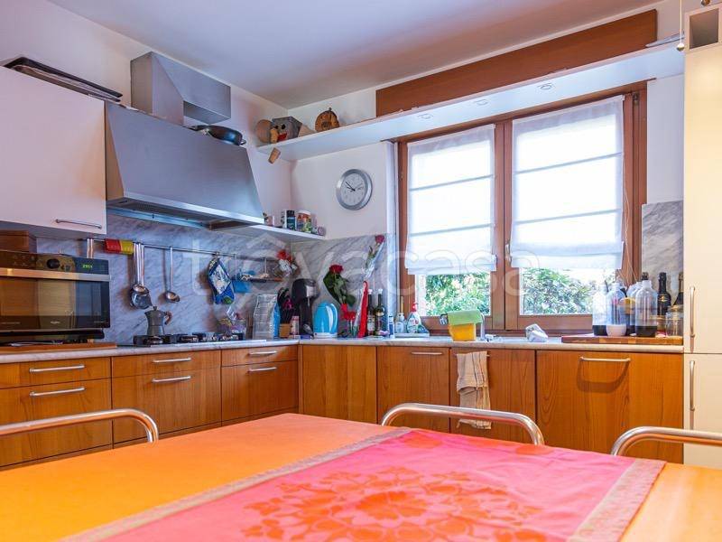casa indipendente in vendita ad Udine in zona Rizzi