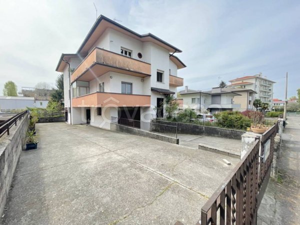 casa indipendente in vendita ad Udine in zona Baldasseria