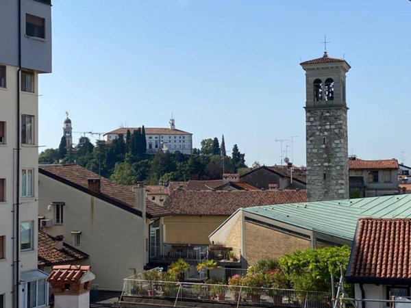 appartamento in vendita ad Udine in zona Centro Storico