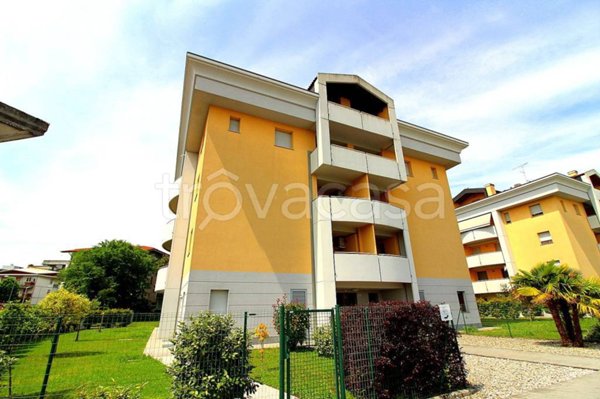 appartamento in vendita ad Udine in zona Vât