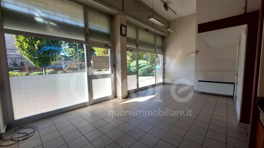 negozio in vendita ad Udine