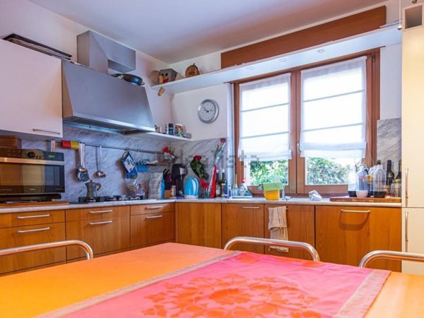 casa indipendente in vendita ad Udine in zona Rizzi