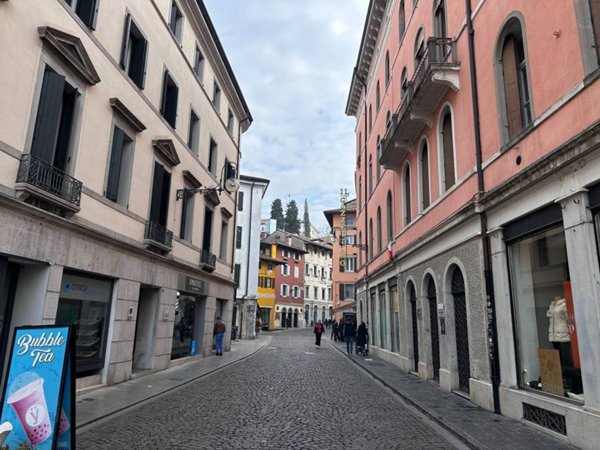 appartamento in vendita ad Udine in zona Centro Storico