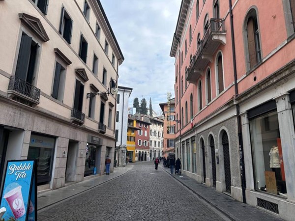 appartamento in vendita ad Udine in zona Centro Storico