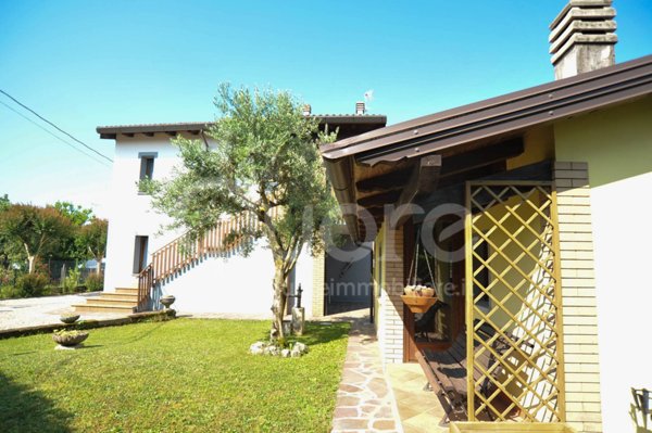casa indipendente in vendita ad Udine in zona Cussignacco
