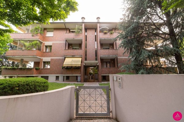 appartamento in vendita ad Udine in zona Vât