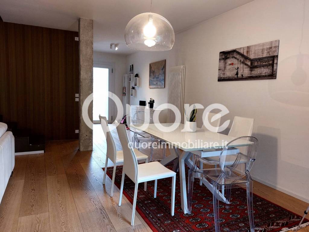 casa indipendente in vendita ad Udine in zona Vât