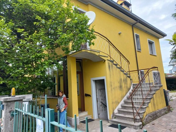casa indipendente in vendita ad Udine