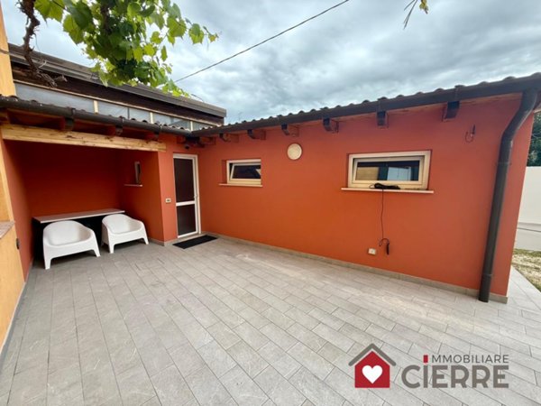 casa indipendente in vendita ad Udine in zona Cussignacco