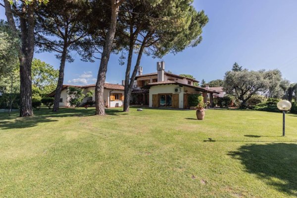 casa indipendente in vendita ad Udine in zona Cormor