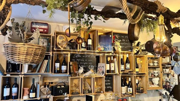 negozio in vendita ad Udine in zona Rizzi