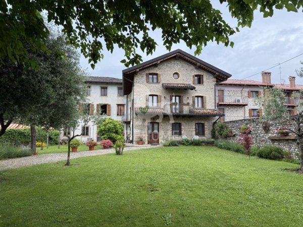 casa indipendente in vendita ad Udine in zona Centro Storico