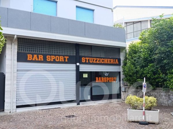 negozio in vendita ad Udine