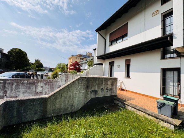 casa indipendente in vendita ad Udine in zona Beivars