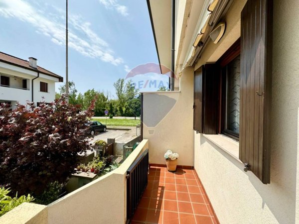 casa indipendente in vendita ad Udine in zona Rizzi