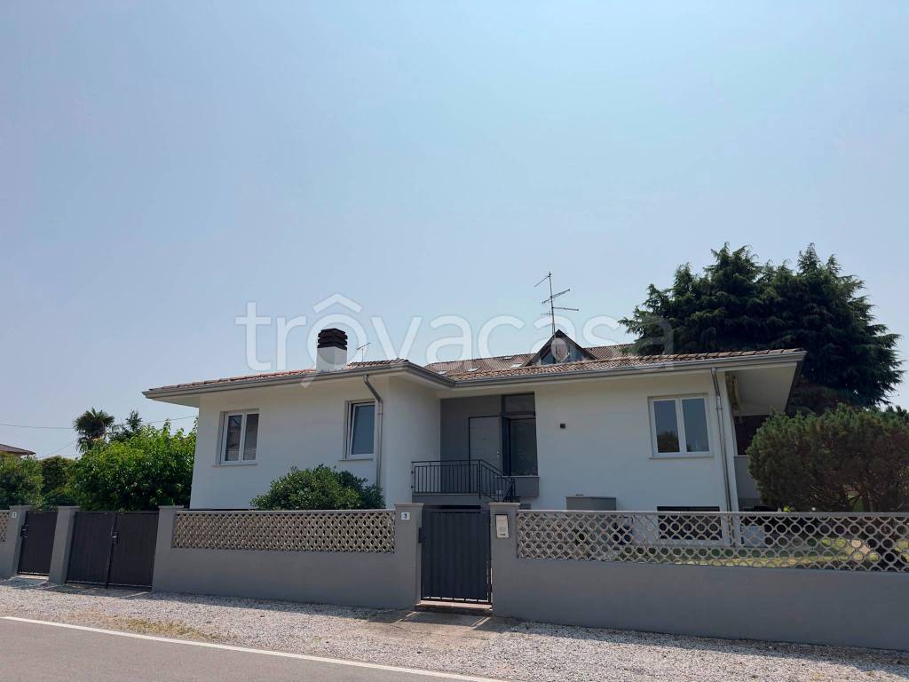 casa indipendente in vendita ad Udine in zona Baldasseria