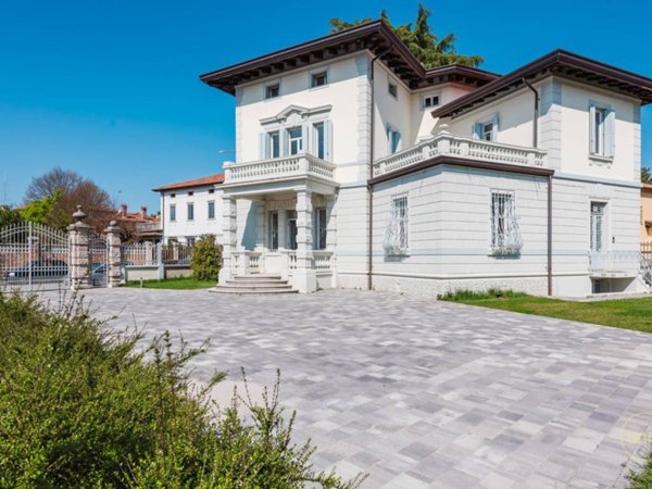 casa indipendente in vendita ad Udine in zona Centro Storico