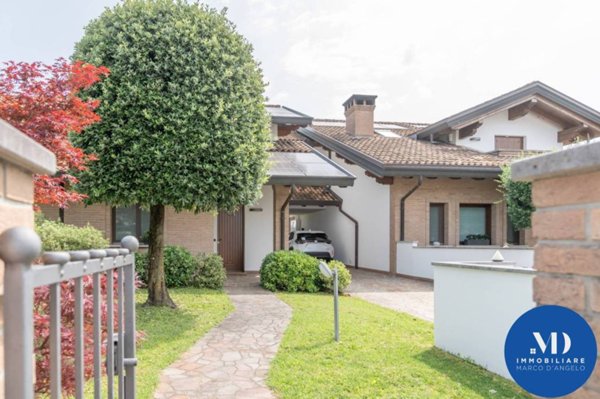 casa indipendente in vendita ad Udine in zona San Paolo/Sant'Osvaldo