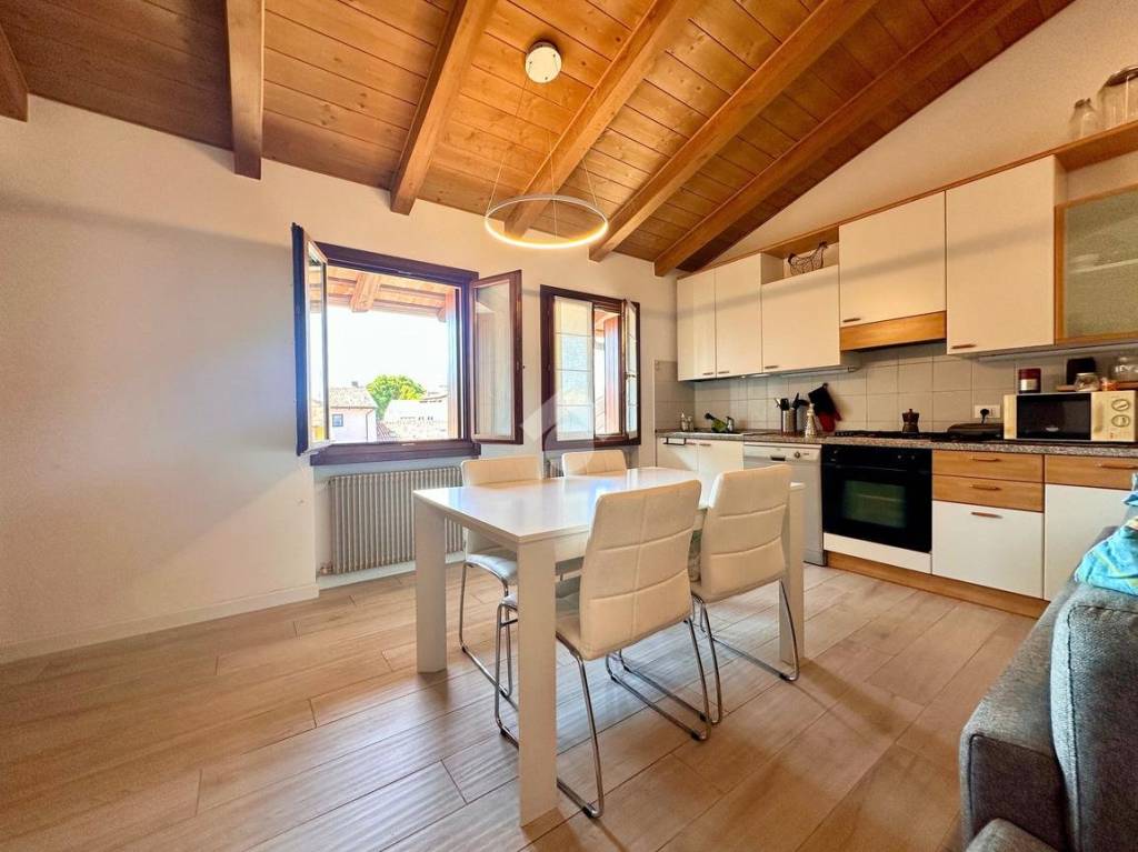 casa indipendente in vendita ad Udine in zona Centro Storico