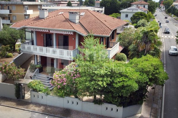 casa indipendente in vendita ad Udine