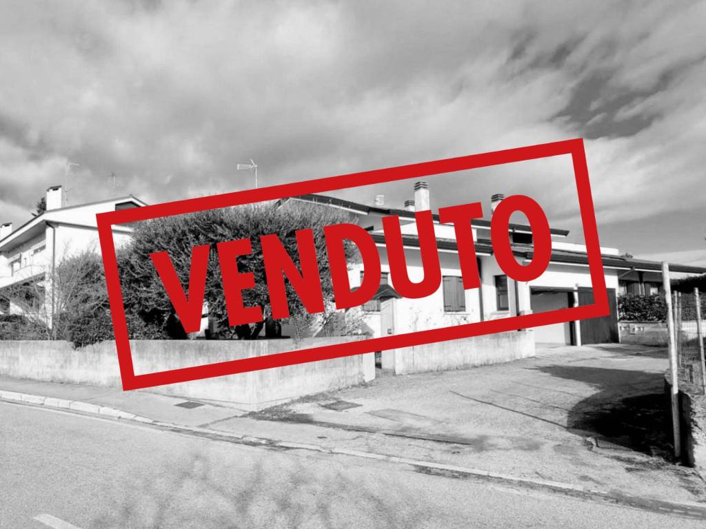 casa indipendente in vendita ad Udine in zona Cormor