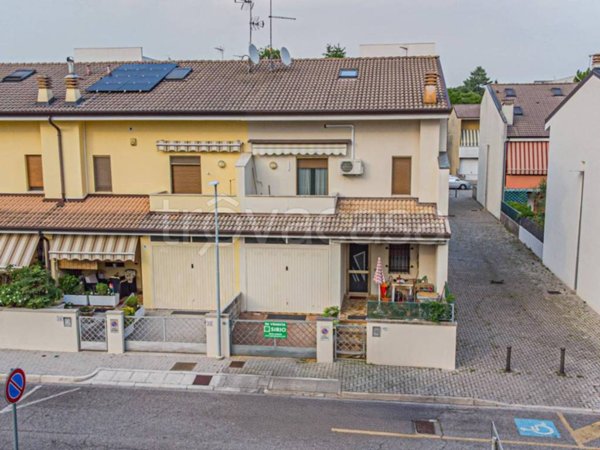 casa indipendente in vendita ad Udine