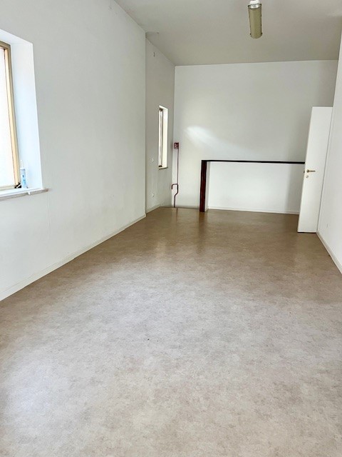 negozio in vendita ad Udine