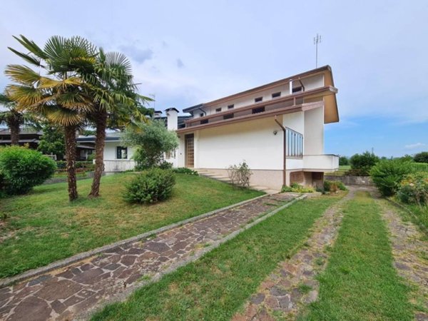 casa indipendente in vendita ad Udine