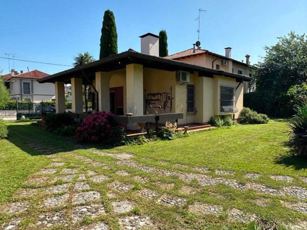 casa indipendente in vendita ad Udine in zona Centro Storico
