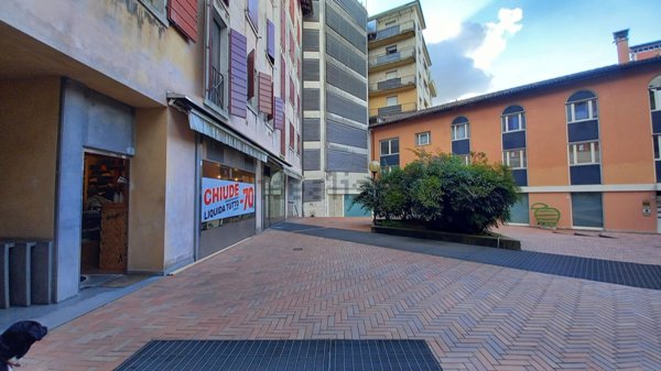 locale commerciale in vendita ad Udine in zona Centro Storico