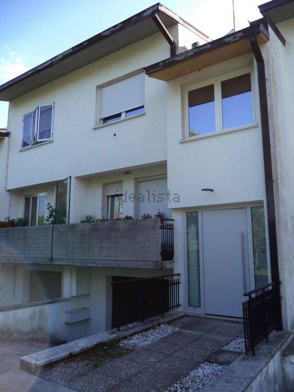 casa indipendente in vendita ad Udine