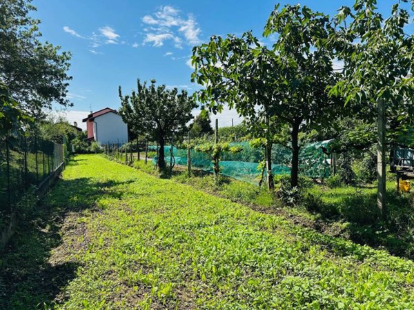 terreno agricolo in vendita ad Udine in zona Godia