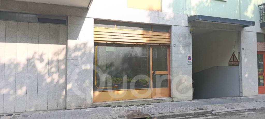 negozio in vendita ad Udine