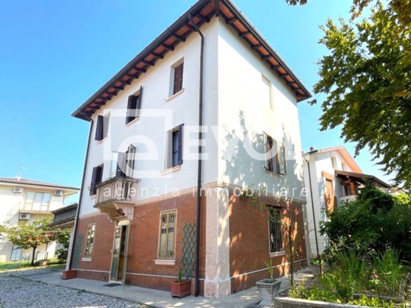 casa indipendente in vendita ad Udine