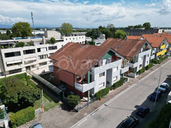 appartamento in vendita ad Udine in zona Paparotti
