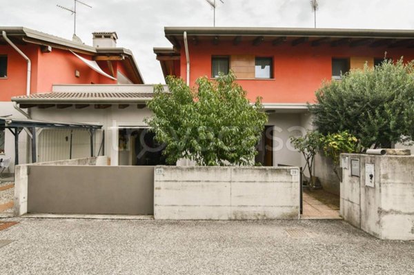 casa indipendente in vendita ad Udine in zona San Paolo/Sant'Osvaldo