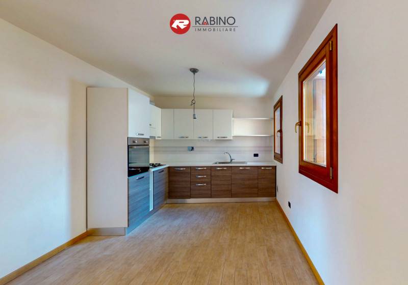 appartamento in vendita ad Udine in zona Rizzi