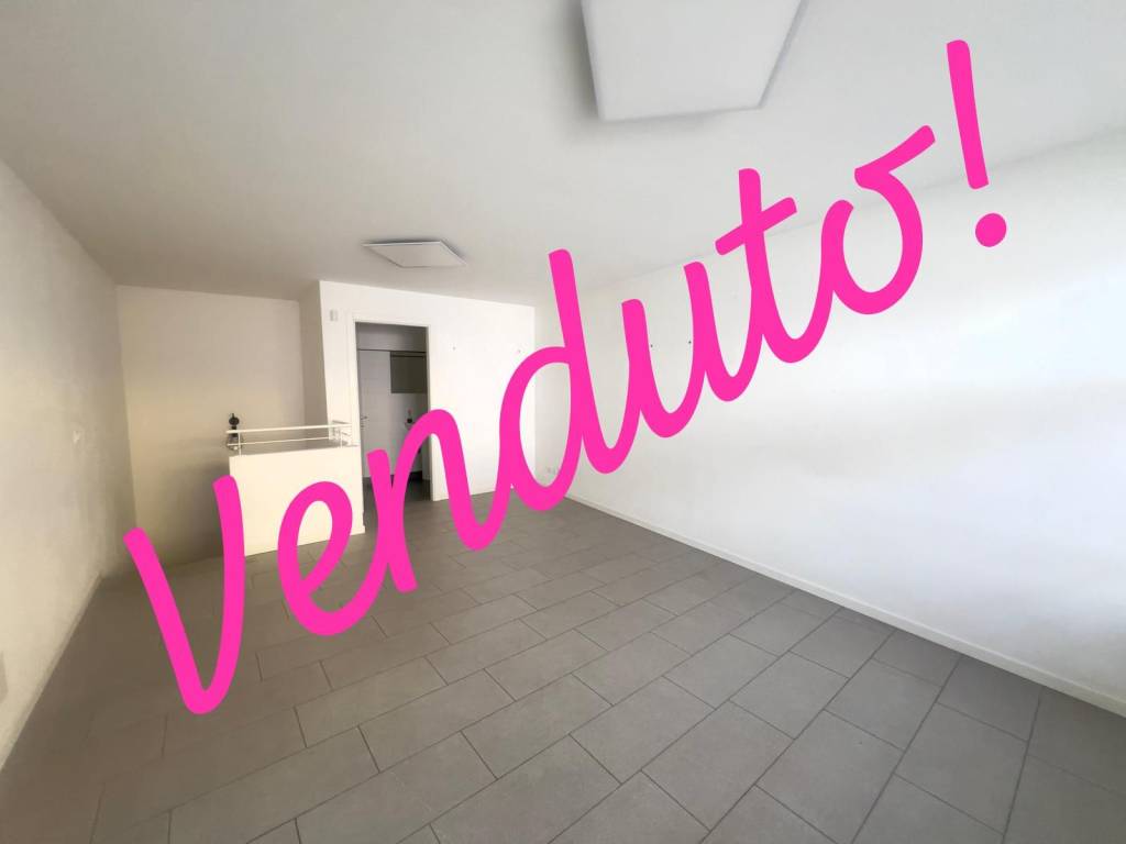 negozio in vendita ad Udine