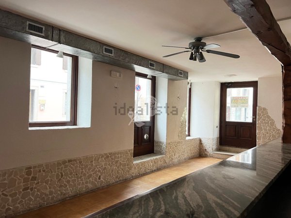 negozio in vendita ad Udine in zona Centro Storico