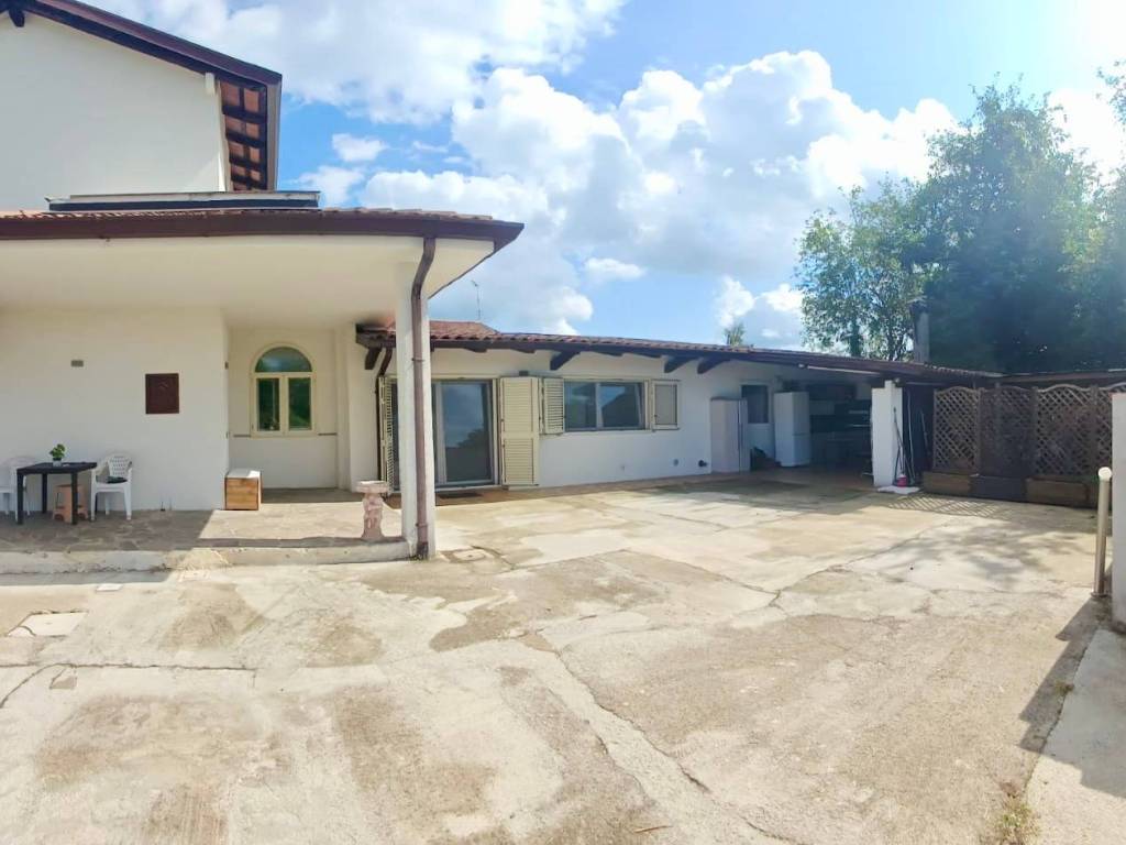 casa indipendente in vendita ad Udine in zona San Paolo/Sant'Osvaldo