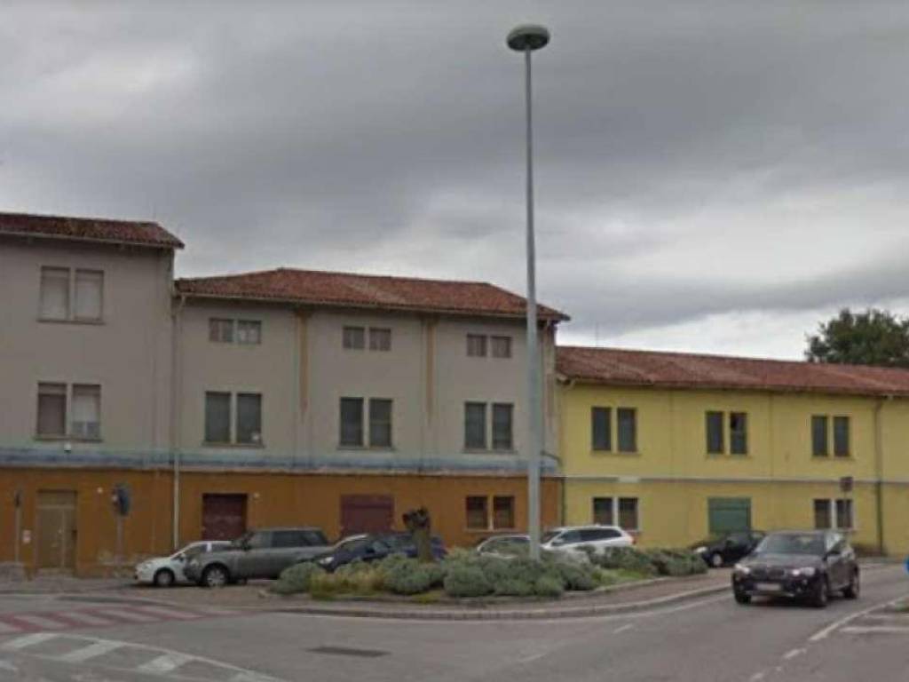 negozio in vendita ad Udine