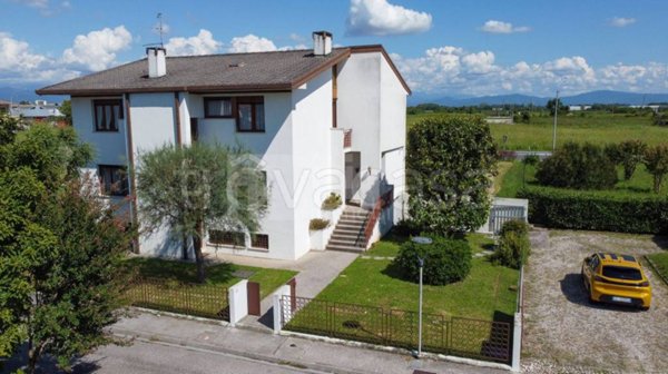 casa indipendente in vendita ad Udine in zona Paparotti