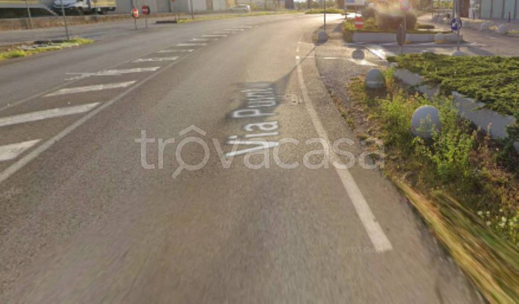 negozio in vendita ad Udine