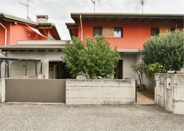 casa indipendente in vendita ad Udine